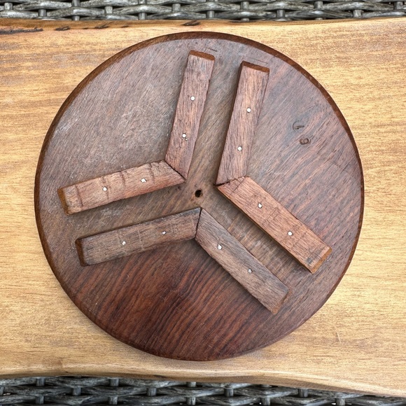 Hand-Carved Wooden Floral Trivet with Mother of Pearl Inlay – Boho Cottagecore - Picture 4 of 4